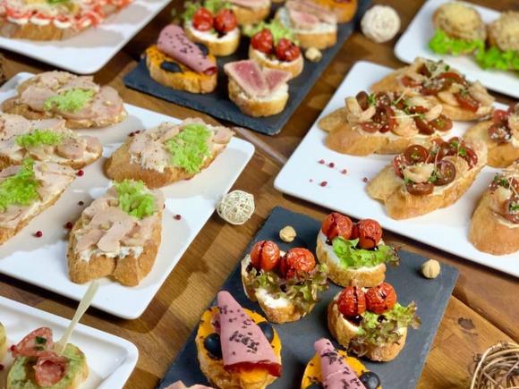 Заказать Сет "Дамский каприз" на 8-10 персон в Санкт-Петербурге